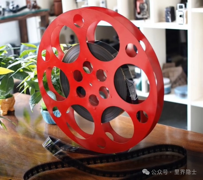 揭秘日本里番行业的辉煌与没落：一篇日本成人动画行业的历史兴衰全解析