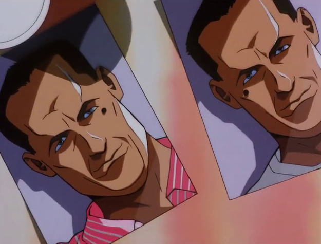 她被养父训练成杀手，还被迫成为他的“玩物”——这部被禁25年的里番，至今无人能超越