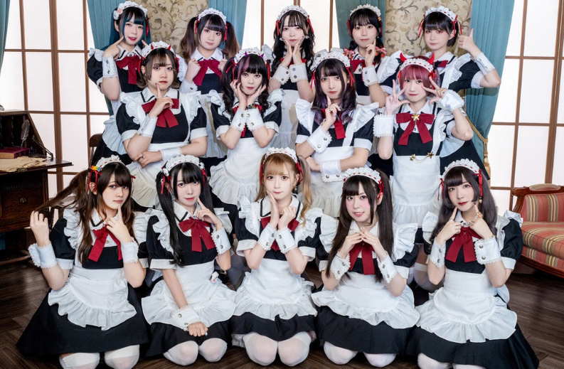 主人能调教她一切，唯独调不动她的心。现实里最真实的权力关系